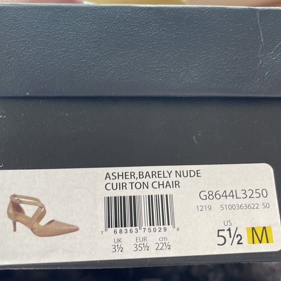 Naturalizer Asher Barely Nude Heels - Picture 6 of 6